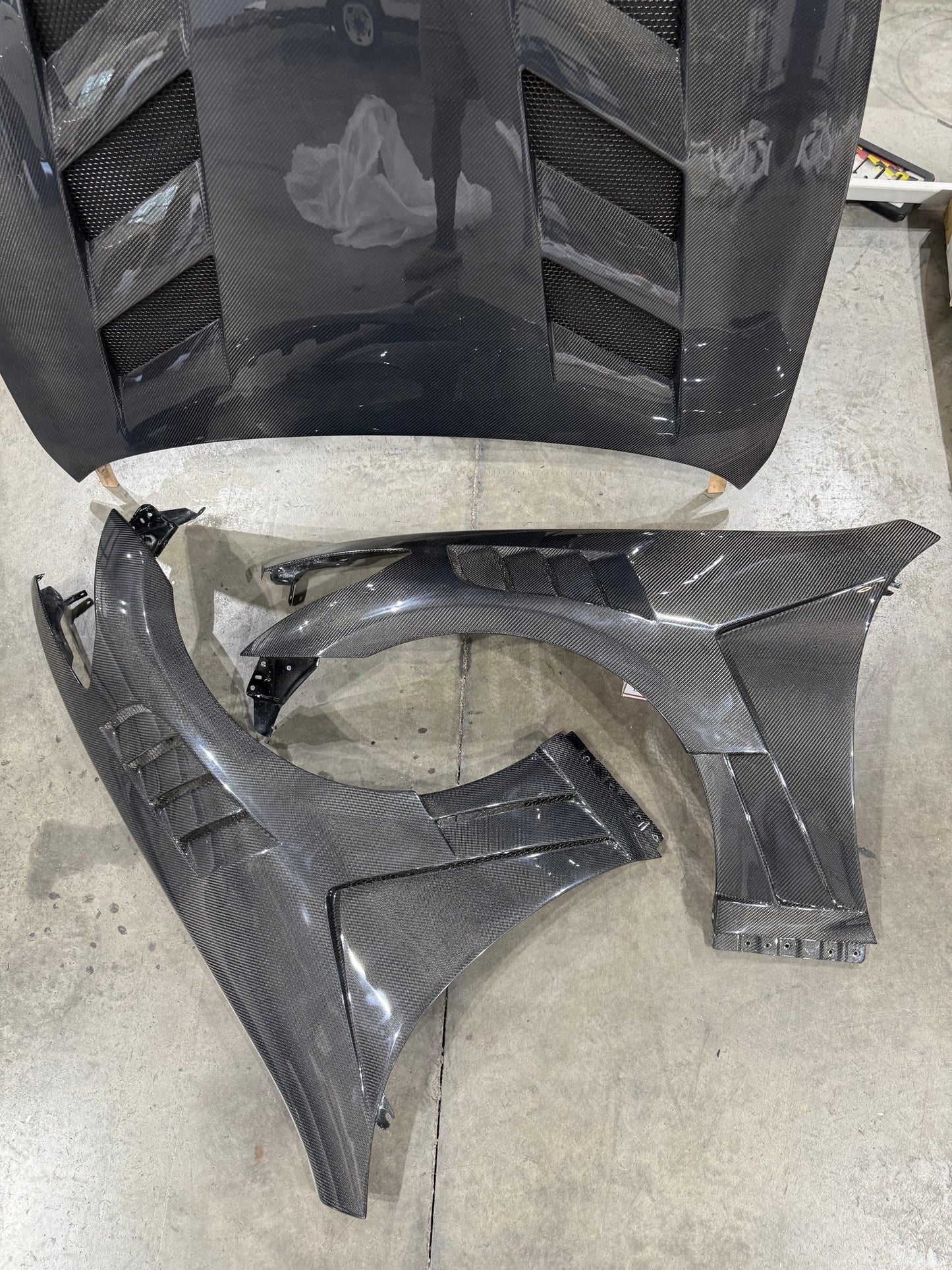 G37 Carbon Fenders