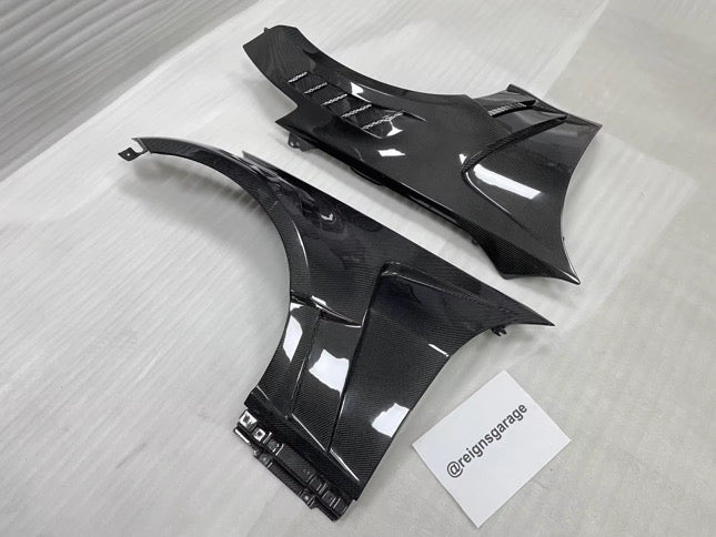 350z V2 Carbon Fenders