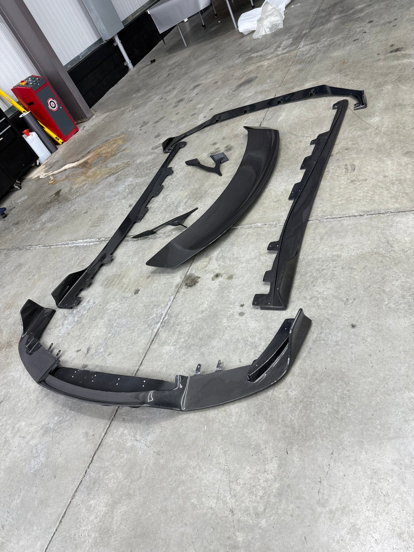 LC500 Carbon Lip Set
