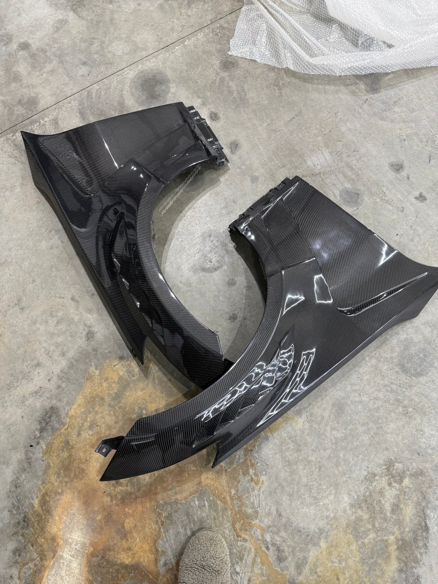 350z V2 Carbon Fenders