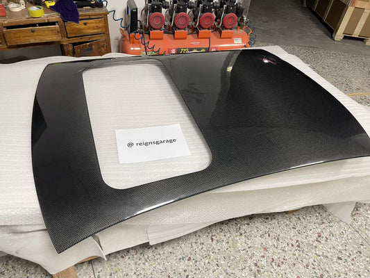 Q50 Carbon Fiber Roof Cap