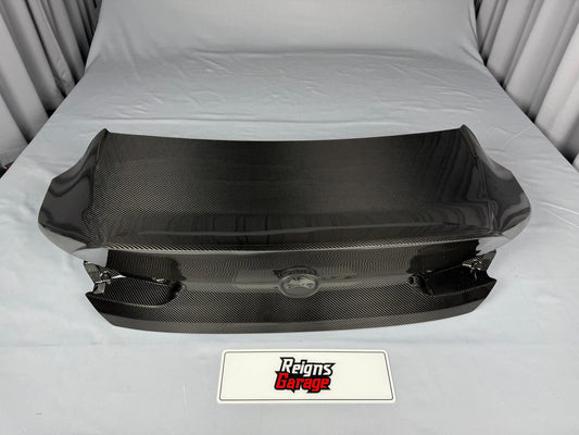 Dry Carbon F92/F93 CSL Trunk