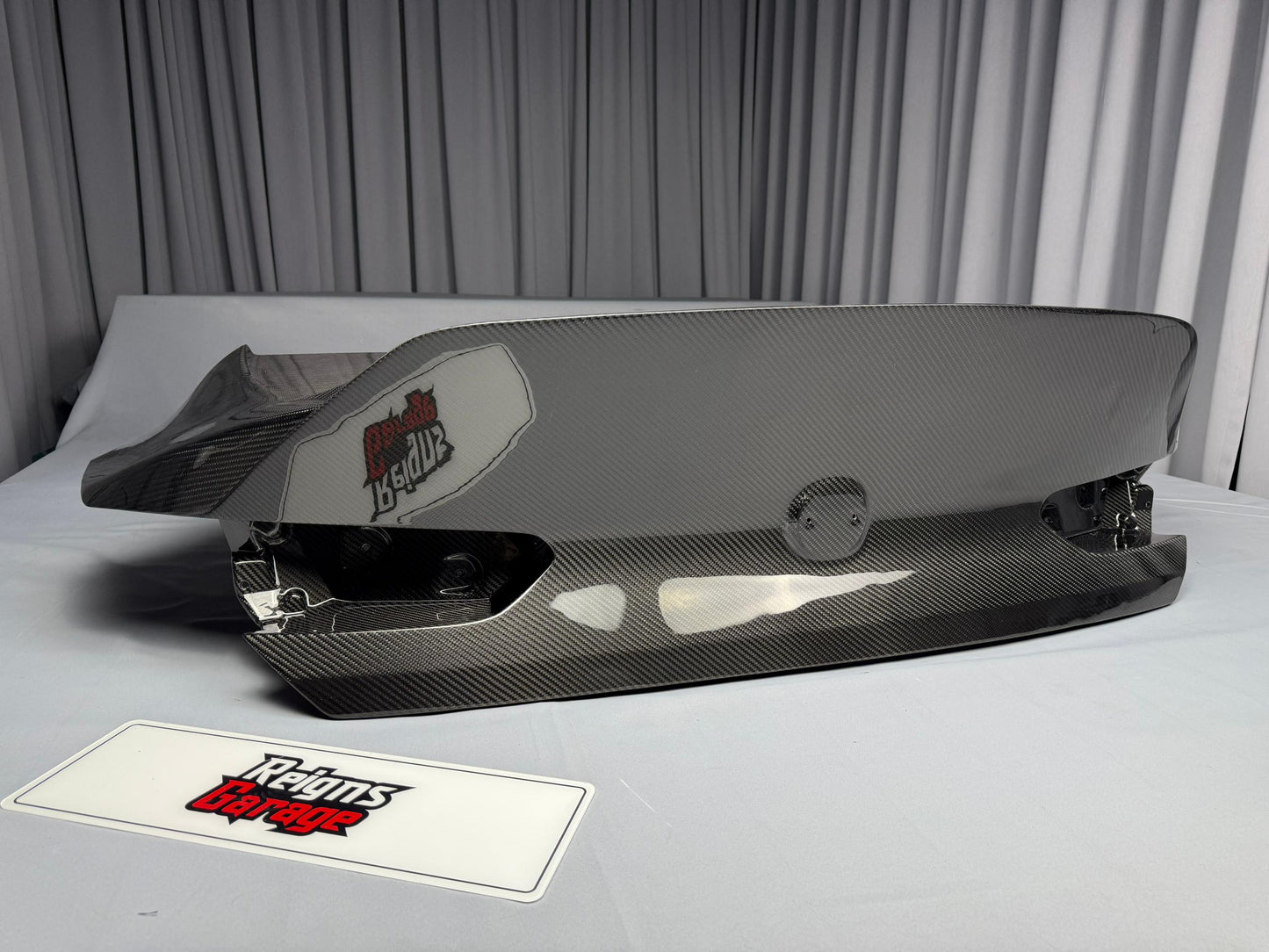 Dry Carbon F92/F93 CSL Trunk